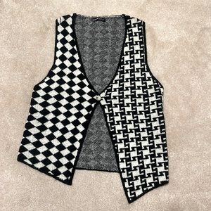 Asymmetrical Patterned Black and White Knit Vest